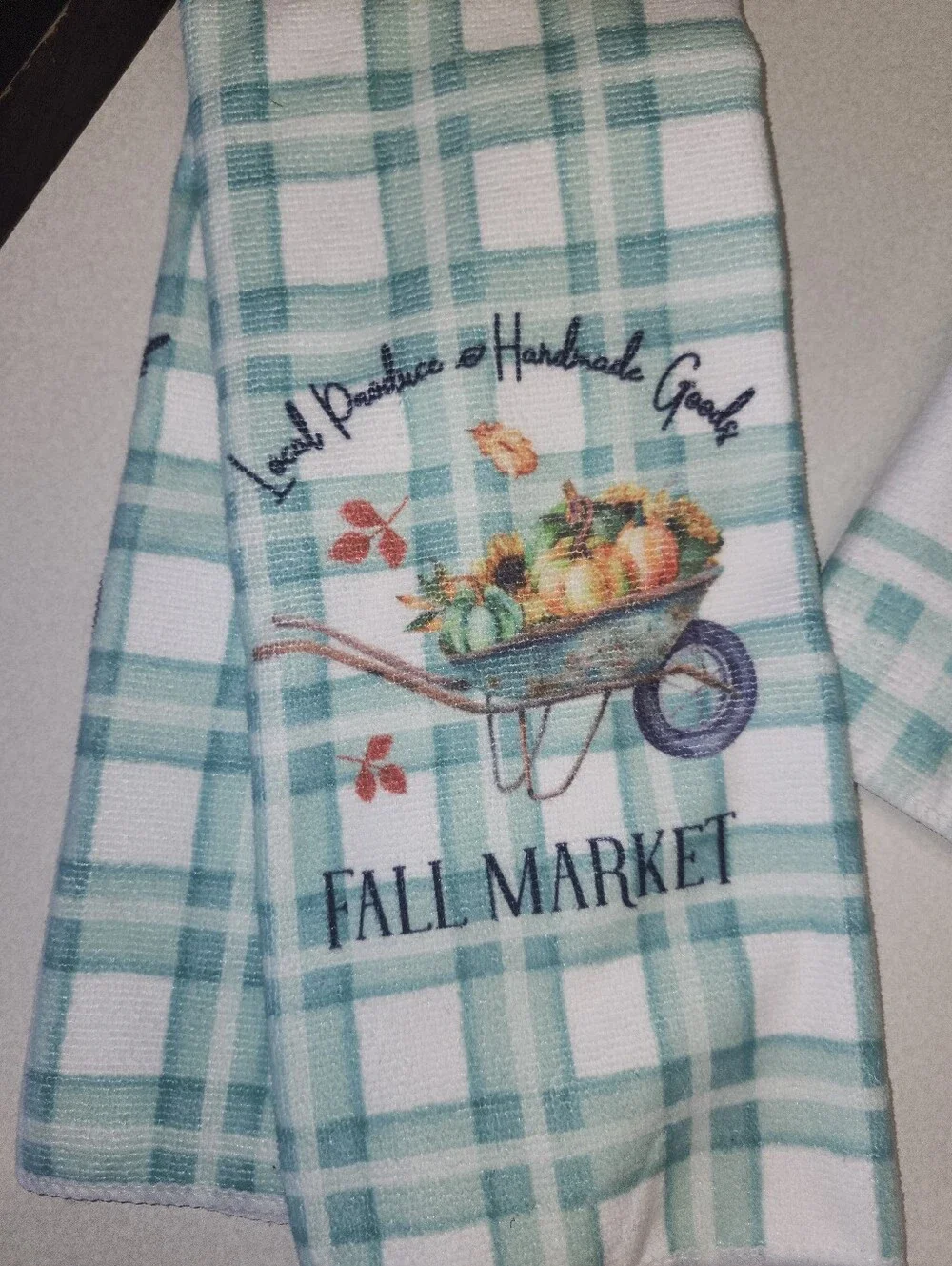 Set Of 4 Teal Pumpkin Microfiber Kitchen Towels, Only Used 1 Season